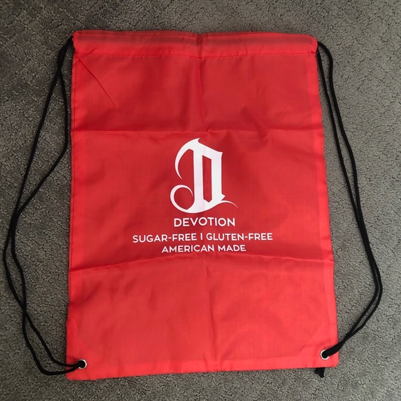 Assortment of Bags, Tote Bag and Drawstring Bag - Picture 6 of 12